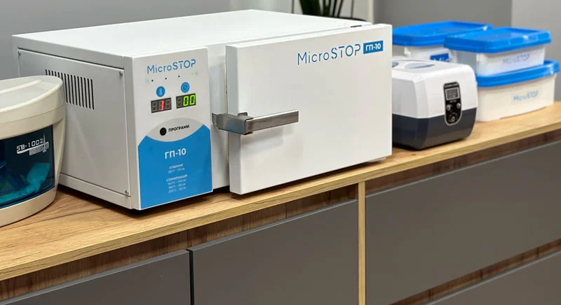 Ультразвукова ванна для стерилізації перукарських інструментів